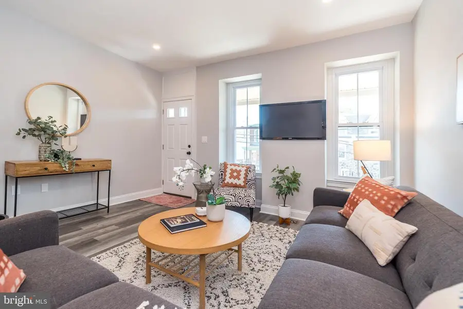 160 Shurs Ln, Philadelphia, PA 19127 - #2