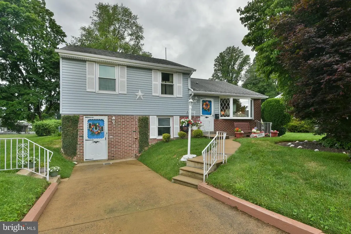 3820 Andrea Rd, Philadelphia, PA 19154 - #1