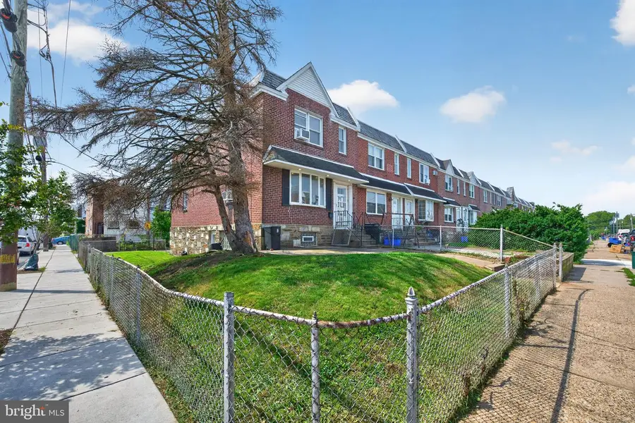 7171 Erdrick St, Philadelphia, PA 19135 - #2