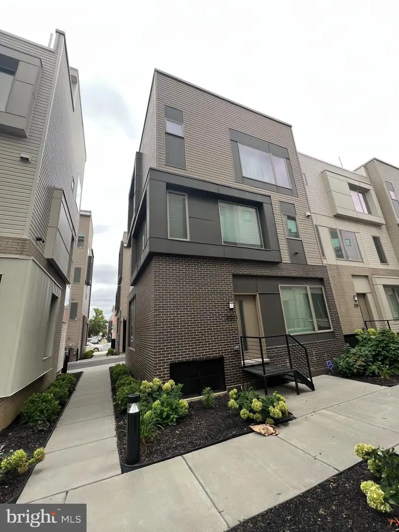 2122 Kensington Walk, Philadelphia, PA 19125 - #1