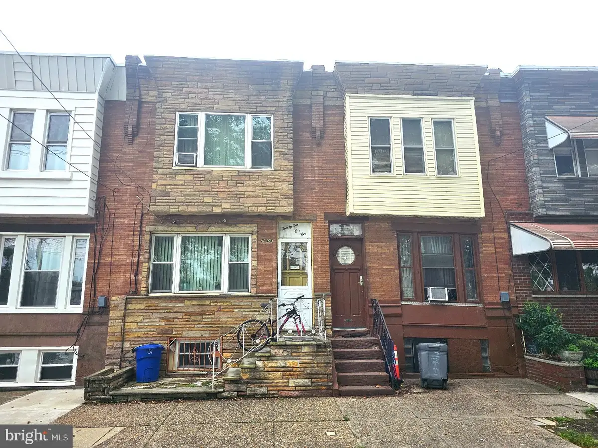 2205 S 24th St, Philadelphia, PA 19145 - #1