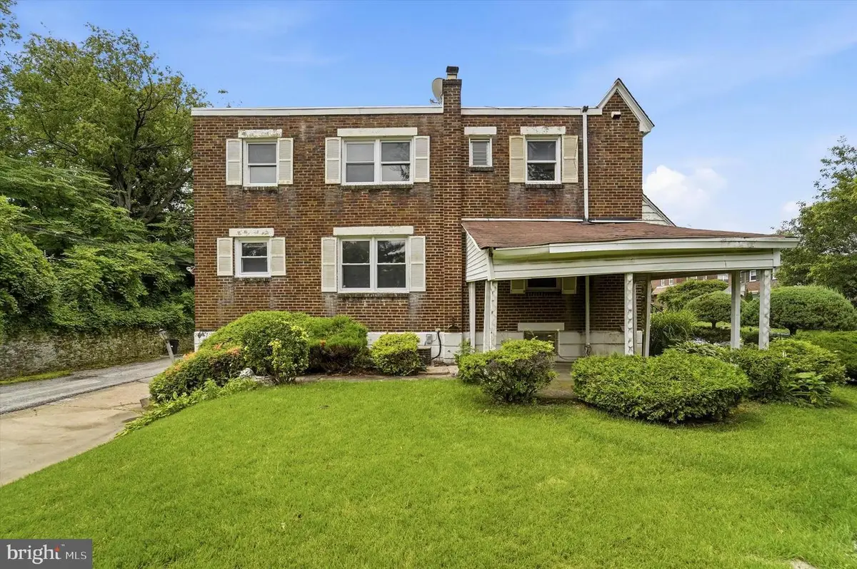 623 Acorn St, Philadelphia, PA 19128 - #1