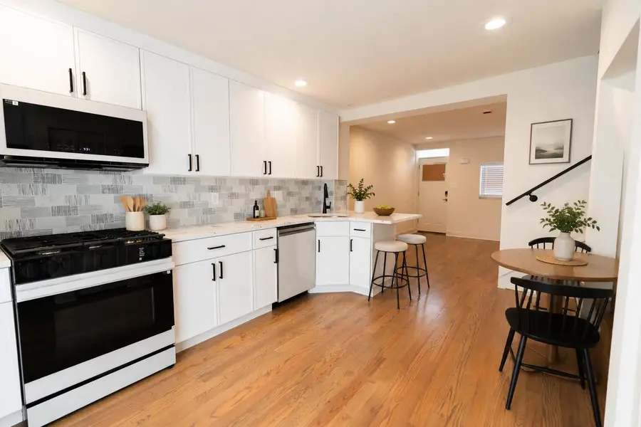 907 S Darien Way, Philadelphia, PA 19147 - #3