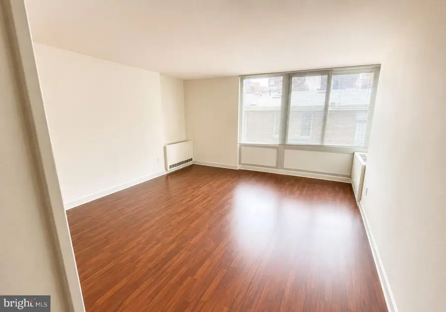 604-36 S Washington Sq #118, Philadelphia, PA 19106 - #2