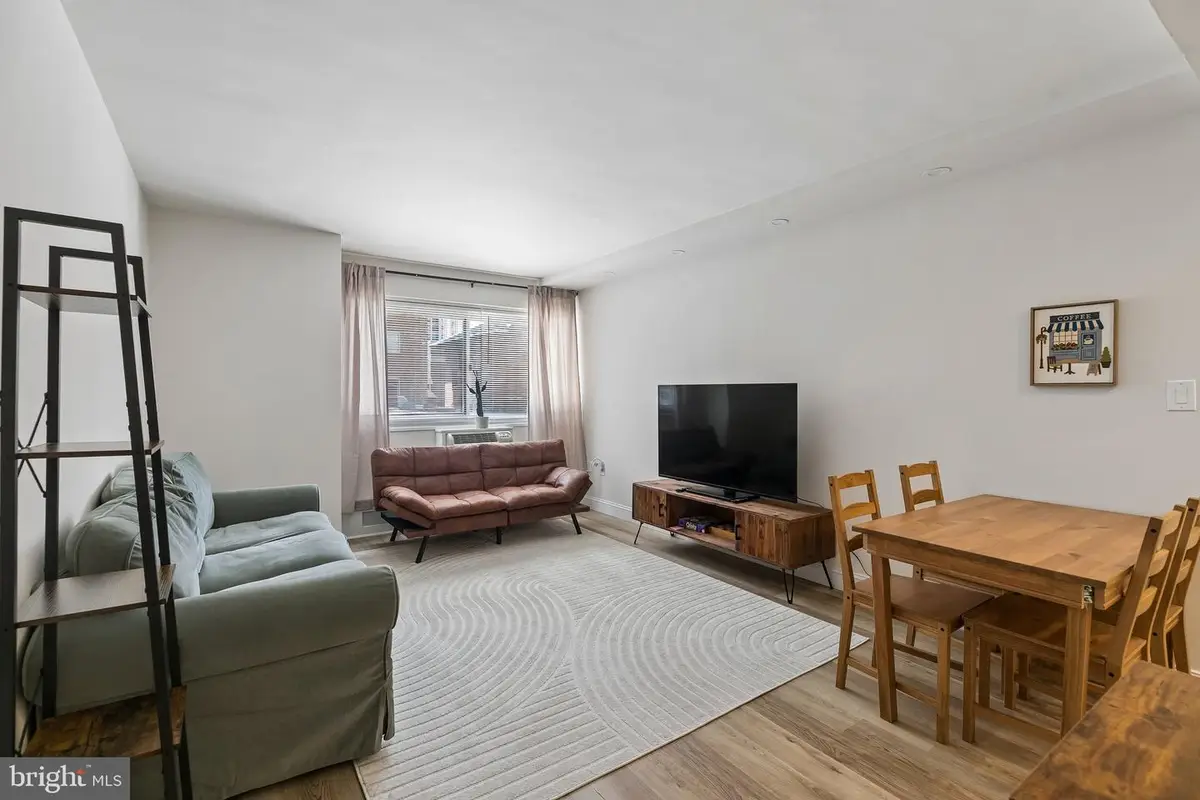 2101 Chestnut St #303, Philadelphia, PA 19103 - #1