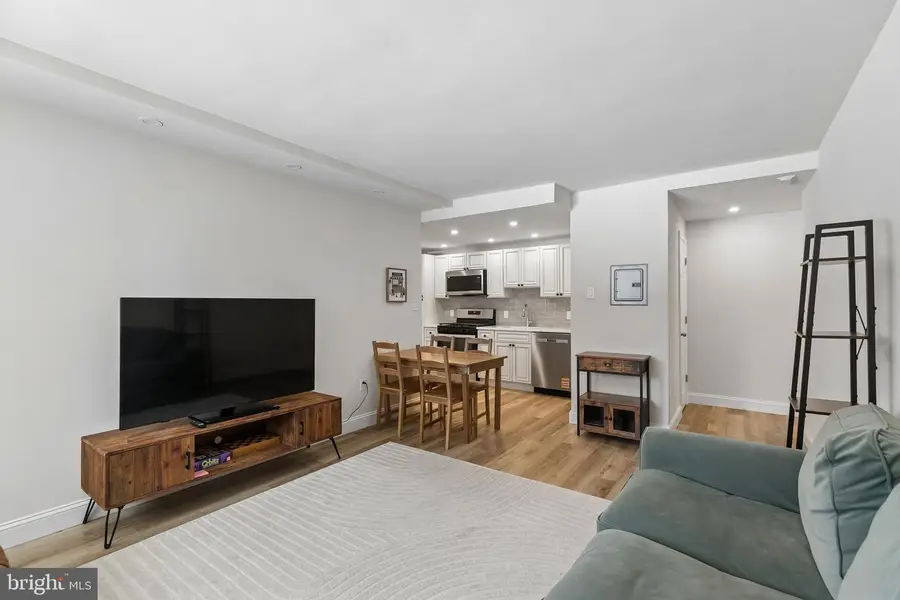 2101 Chestnut St #303, Philadelphia, PA 19103 - #3