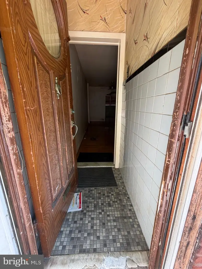 923 Hoffman St, Philadelphia, PA 19148 - #2