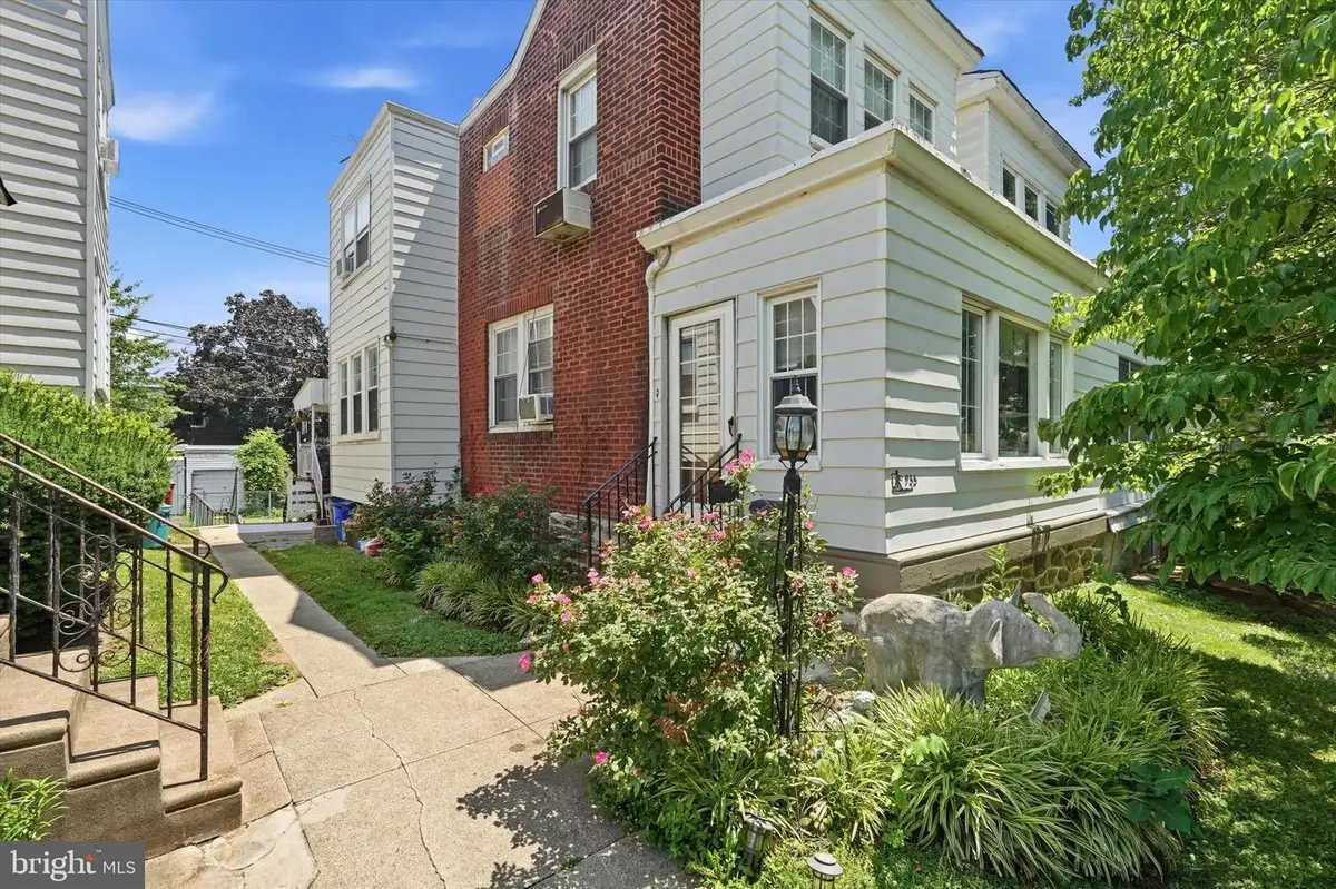 955 Allengrove St, Philadelphia, PA 19124 - #1