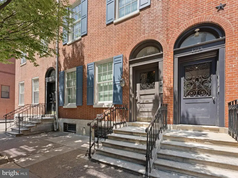1215 Spruce St #302, Philadelphia, PA 19107 - #3