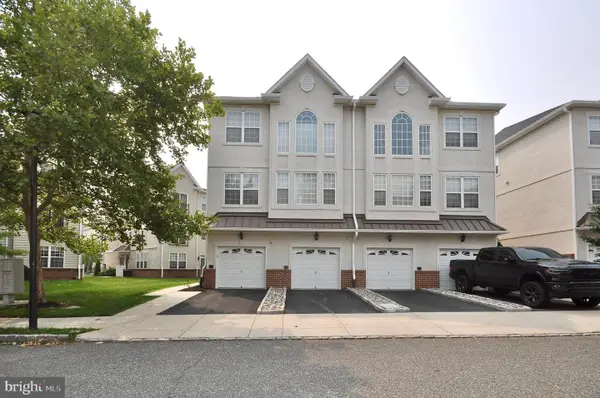 3201-00 Capri Dr, PHILADELPHIA, PA 19145
