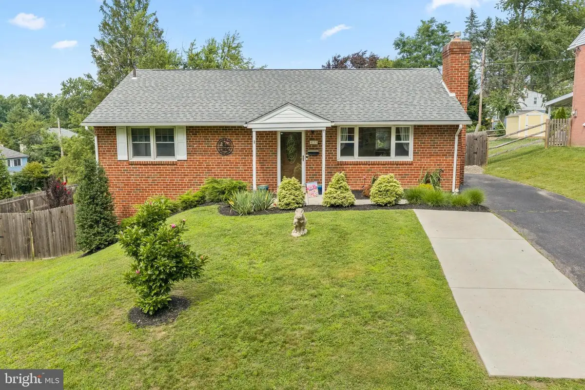 8733 Old Line Rd, Philadelphia, PA 19128 - #1