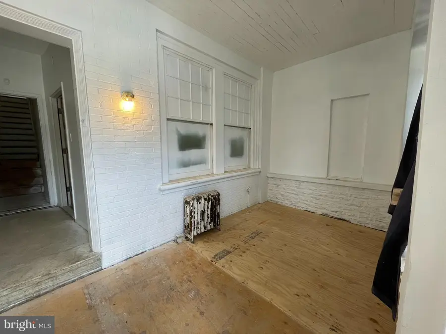 4936 N 9th St, Philadelphia, PA 19141 - #2