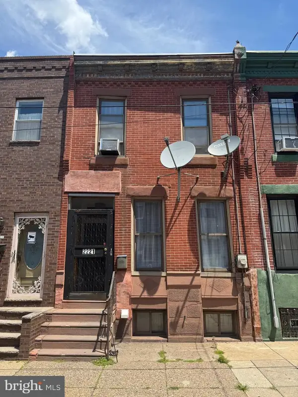 2221 Tasker St, PHILADELPHIA, PA 19145