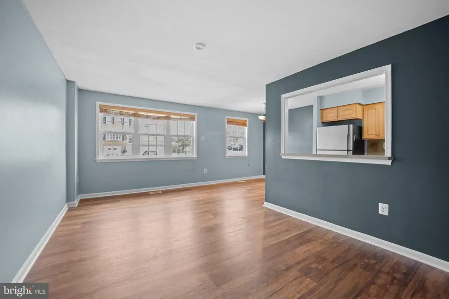 9878 Garvey Dr, Philadelphia, PA 19114 - #3