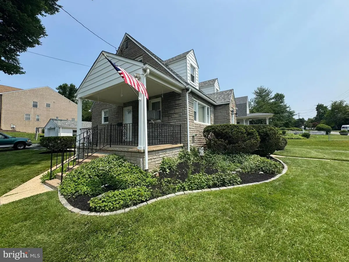 410 Paoli Ave, Philadelphia, PA 19128 - #1