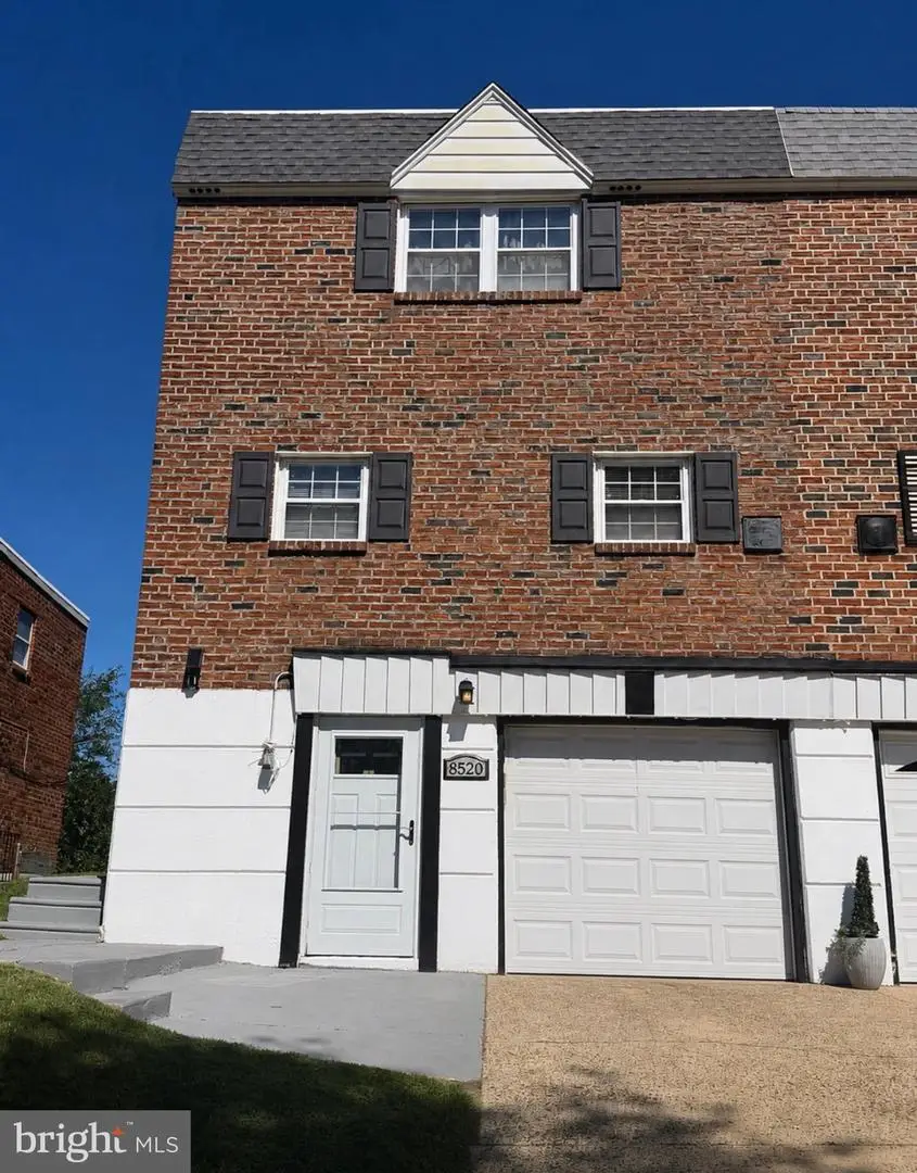 8520 Bridle Rd, Philadelphia, PA 19111 - #1