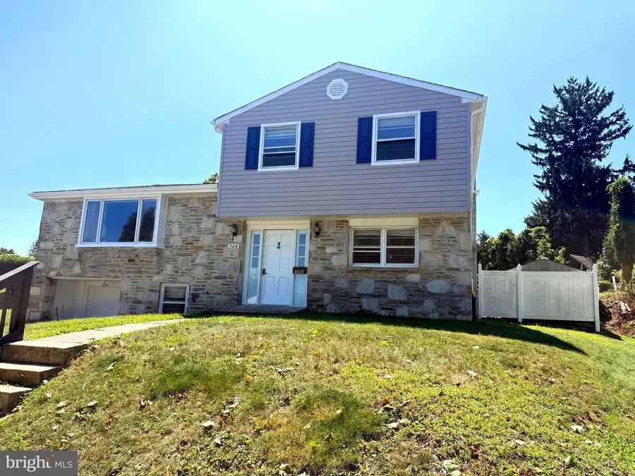 506 Pinewood Rd, Philadelphia, PA 19116 - #3