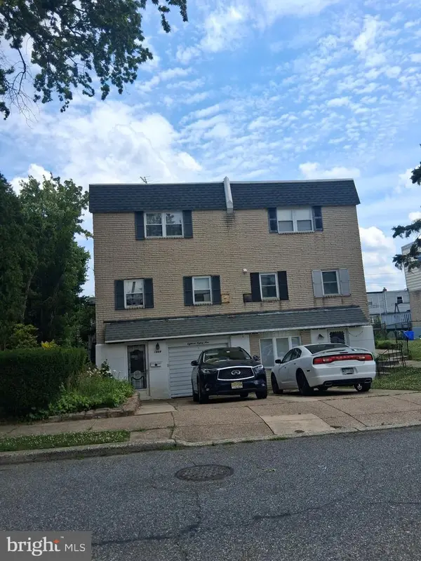 1889 Foster St, PHILADELPHIA, PA 19116