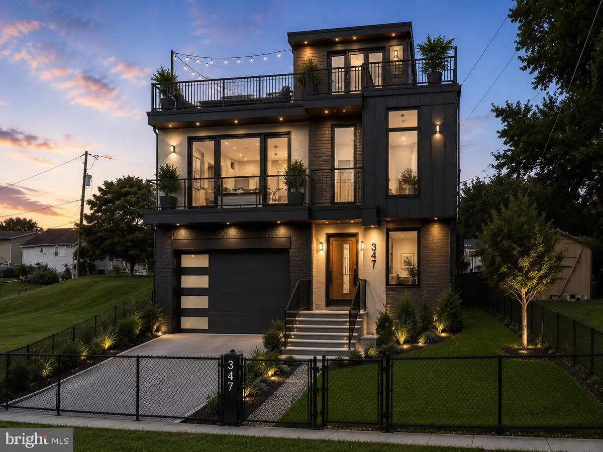 347 Leroy St, Philadelphia, PA 19128 - #1