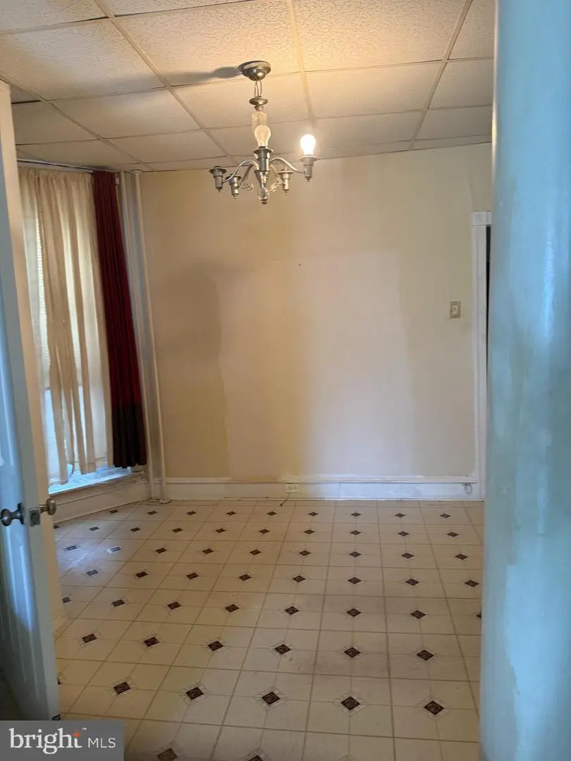 6141 Chestnut St, Philadelphia, PA 19139 - #2
