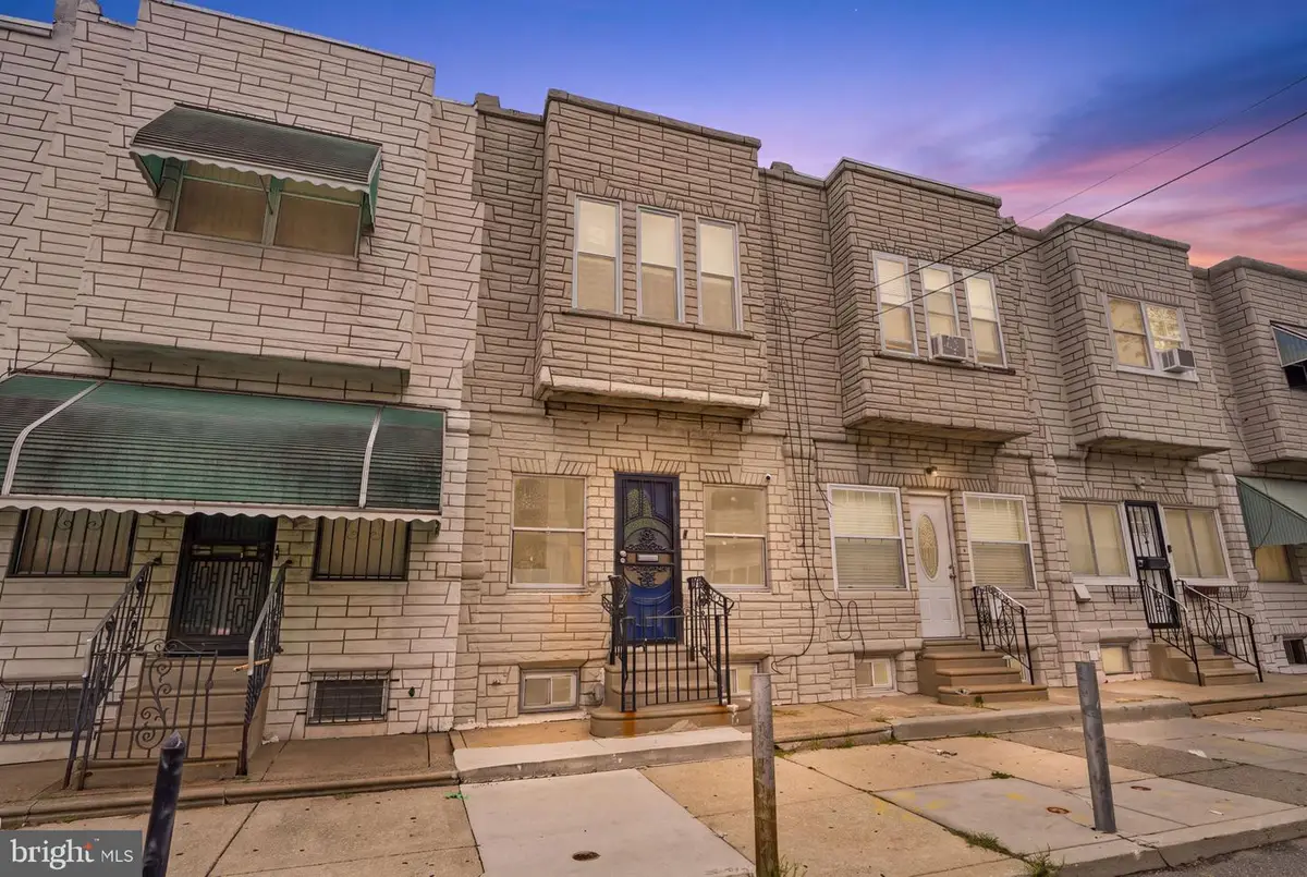 2105 S Woodstock St, Philadelphia, PA 19145 - #1