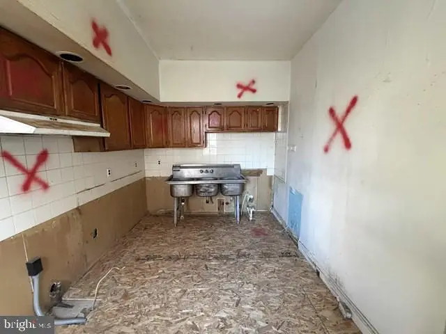 1435-37 W Rockland St, Philadelphia, PA 19141 - #3