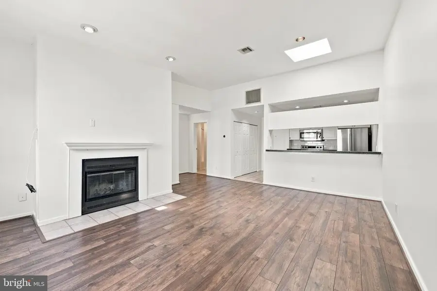 102-22 Church St #501, Philadelphia, PA 19106 - #3