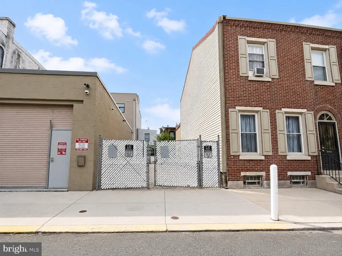 2666 Mercer St, Philadelphia, PA 19125 - #1