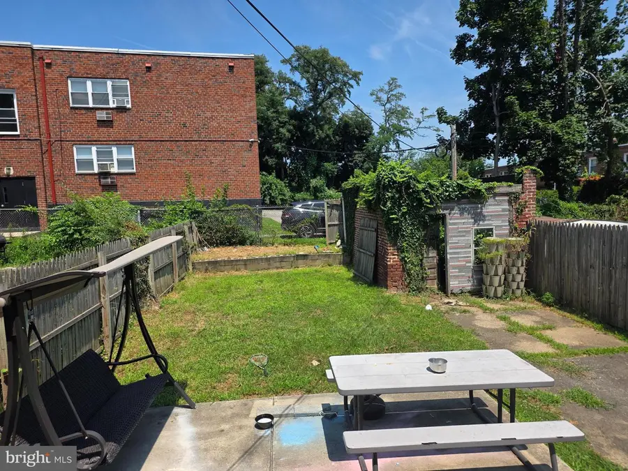 1319-21 W Champlost St, Philadelphia, PA 19141 - #2