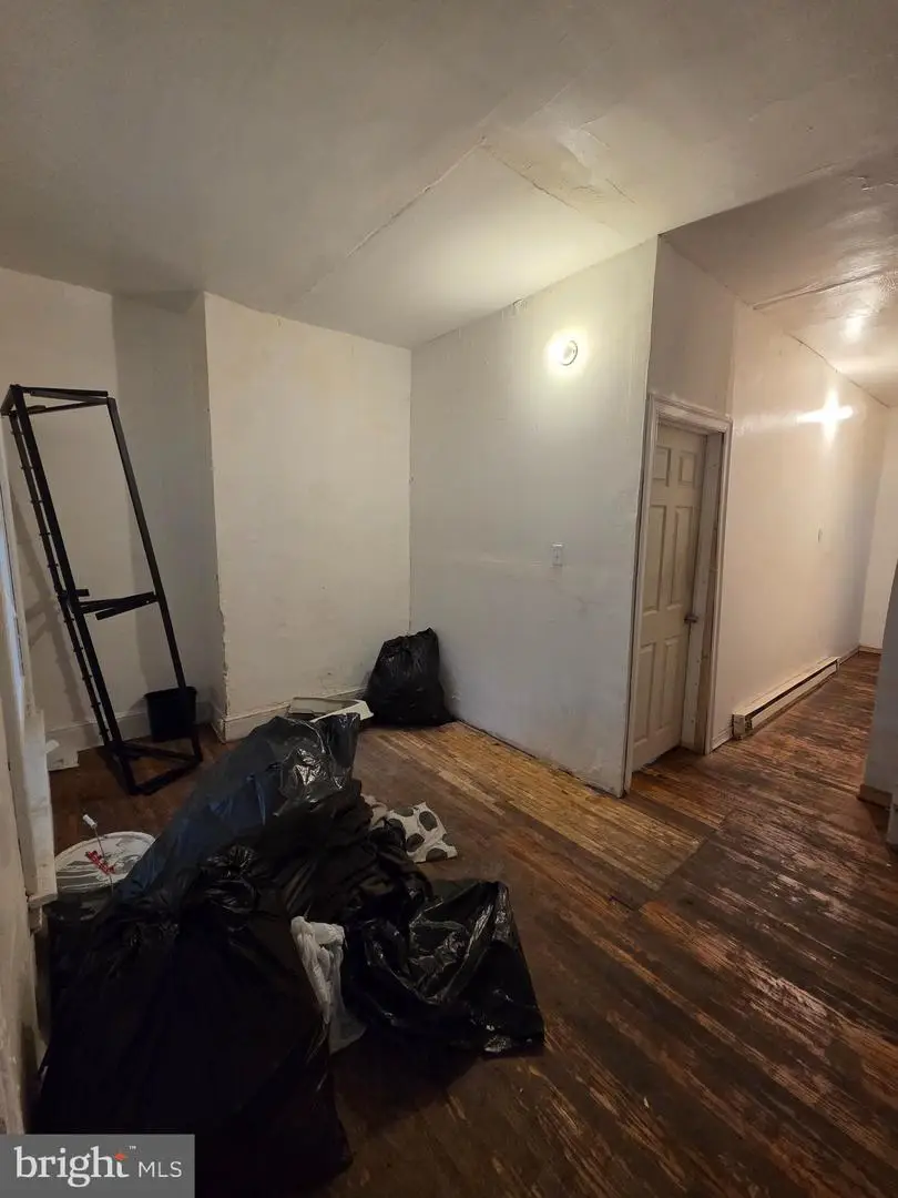 1937 S Alden St, Philadelphia, PA 19143 - #3