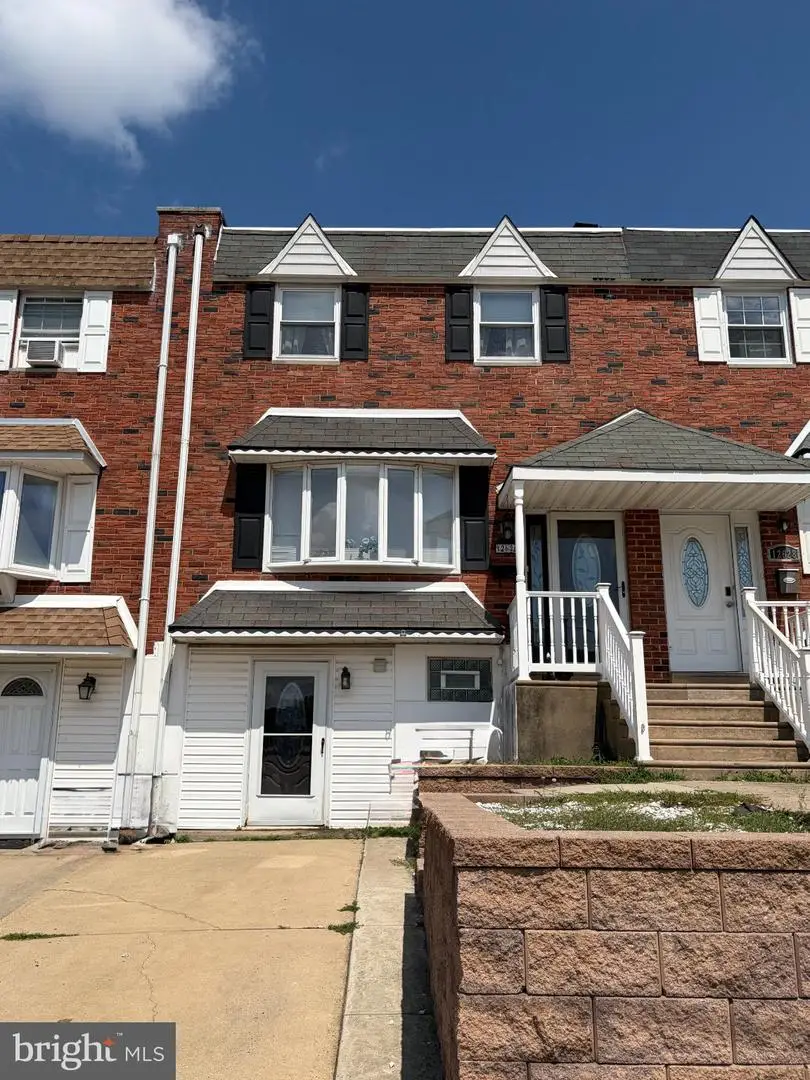 12626 Chilton Rd, Philadelphia, PA 19154 - #1
