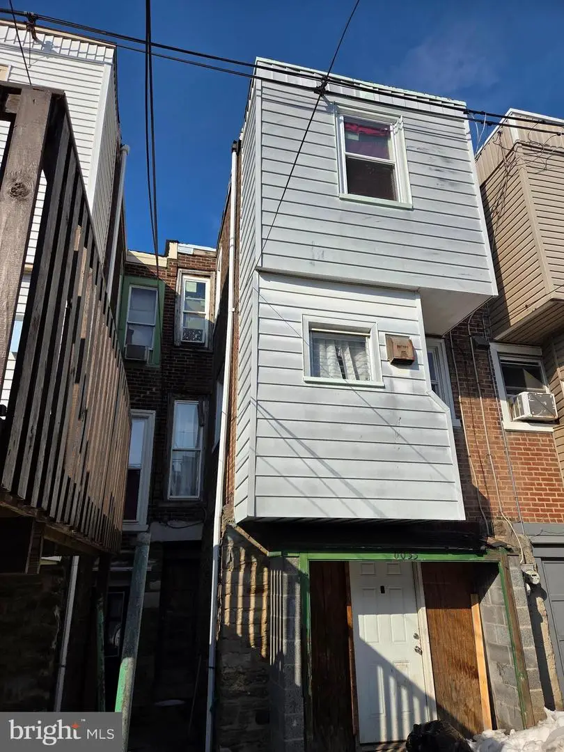 6033 N American St, Philadelphia, PA 19120 - #2