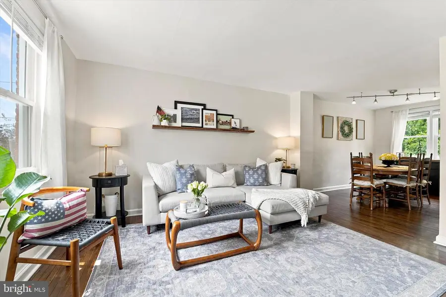357 W Salaignac St, Philadelphia, PA 19128 - #3