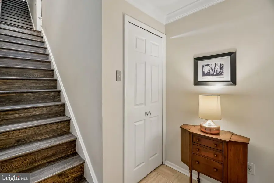 16 Saint James Ct, Philadelphia, PA 19106 - #2