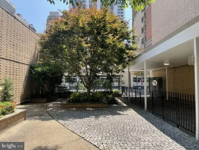 1919 Chestnut St #520, Philadelphia, PA 19103 - #2