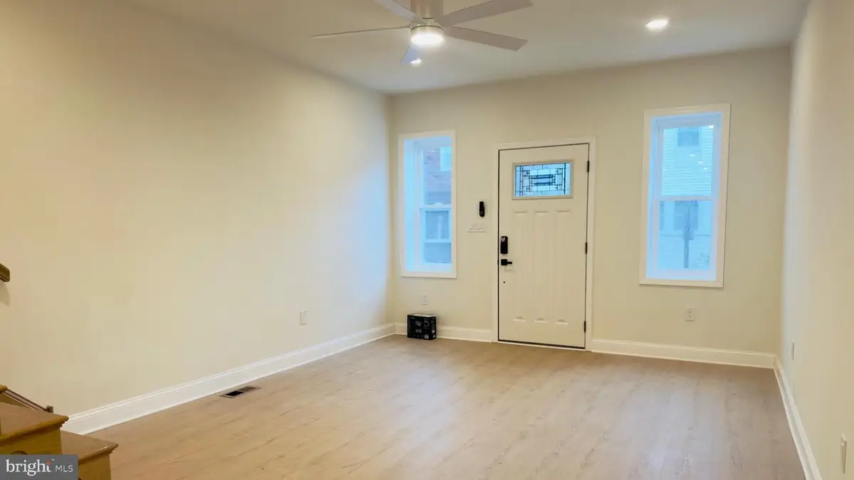 2546 S 9th St, Philadelphia, PA 19148 - #1