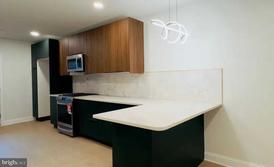 2546 S 9th St, Philadelphia, PA 19148 - #3