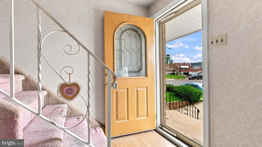 10228 W Keswick Rd, Philadelphia, PA 19114 - #3