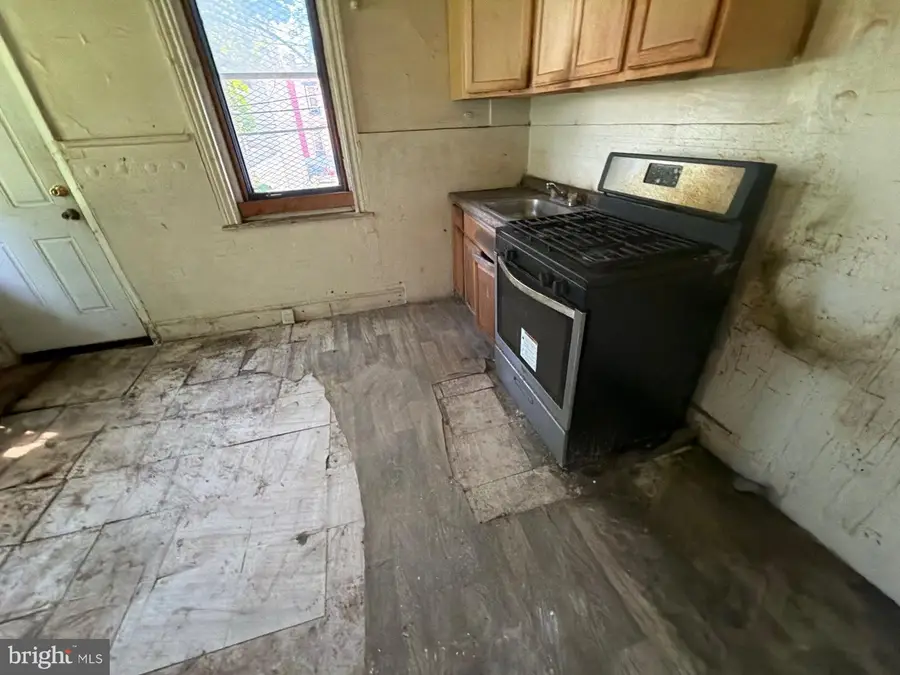 1318 W Allegheny Ave, Philadelphia, PA 19132 - #3