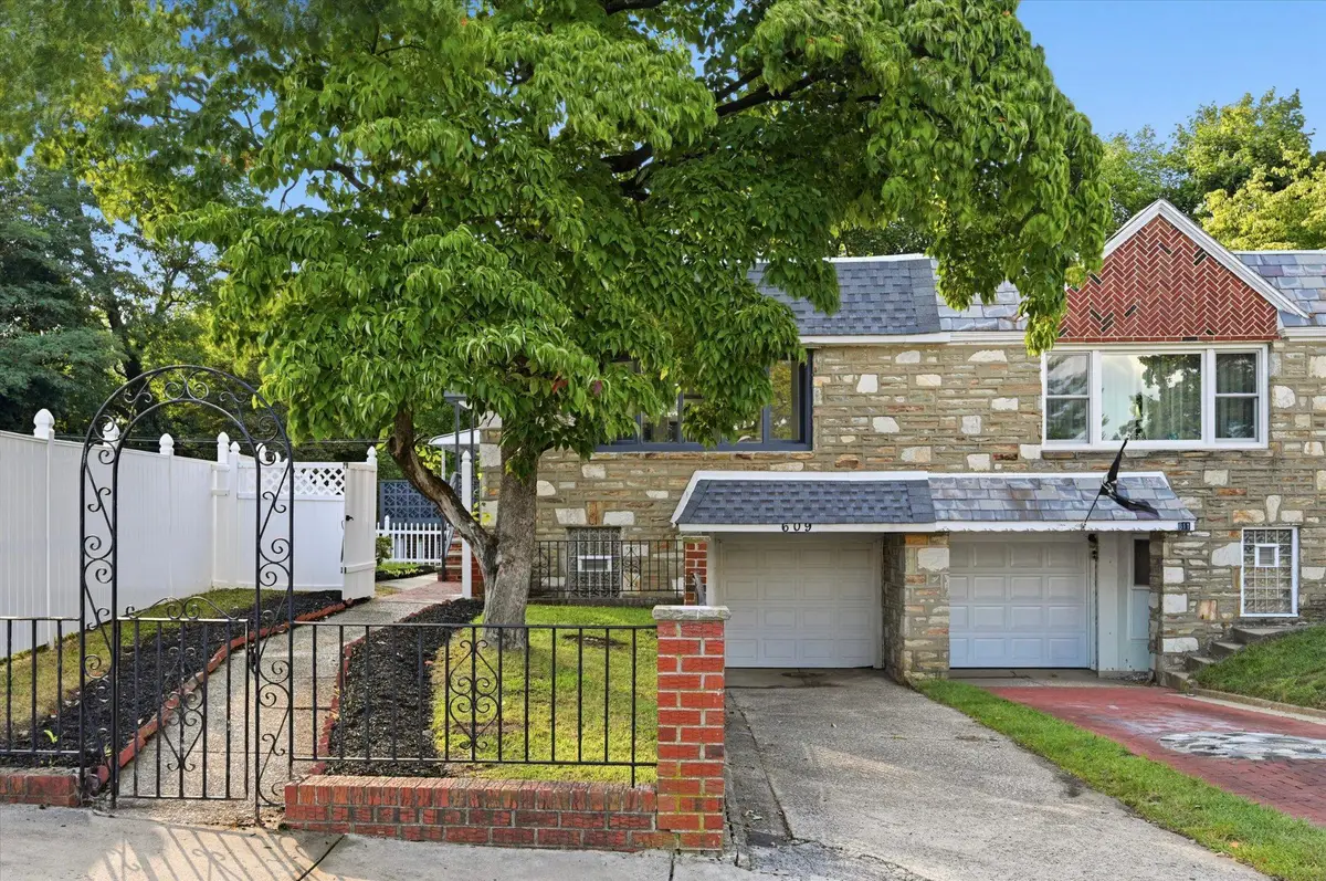 609 E Hortter Pl, Philadelphia, PA 19119 - #1