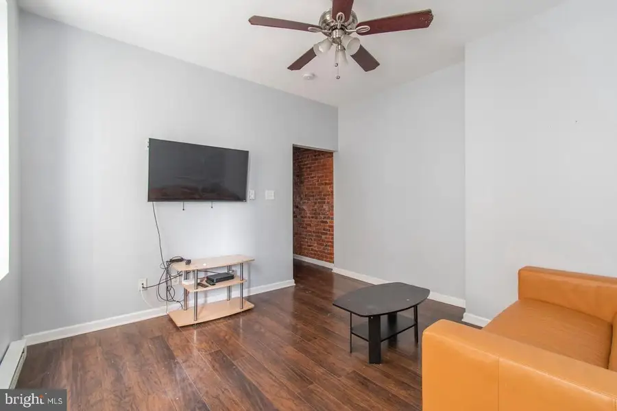 1613 W Diamond St, Philadelphia, PA 19121 - #2