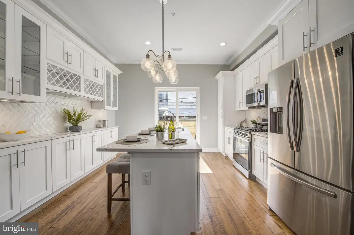 732 Daly St, Philadelphia, PA 19148 - #1