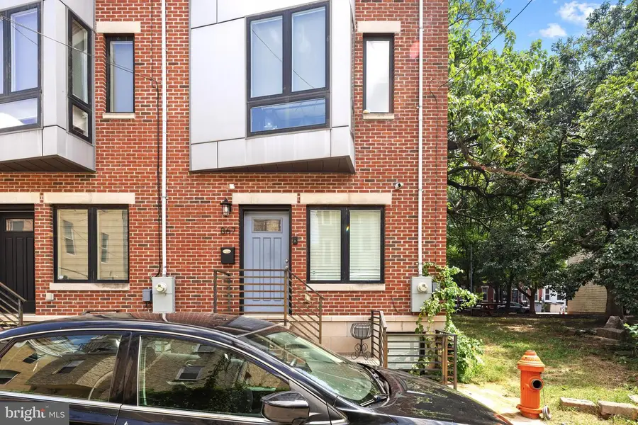 867 N Opal St, Philadelphia, PA 19130 - #2