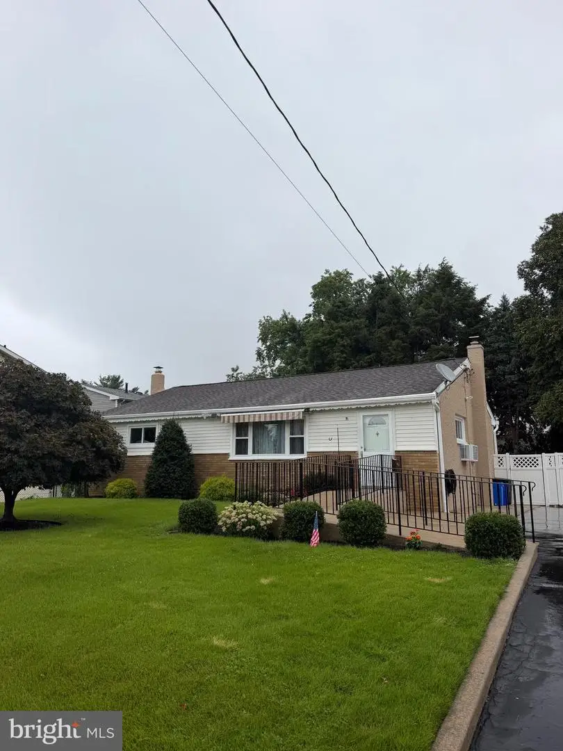 1913 Sanford St, Philadelphia, PA 19116 - #1