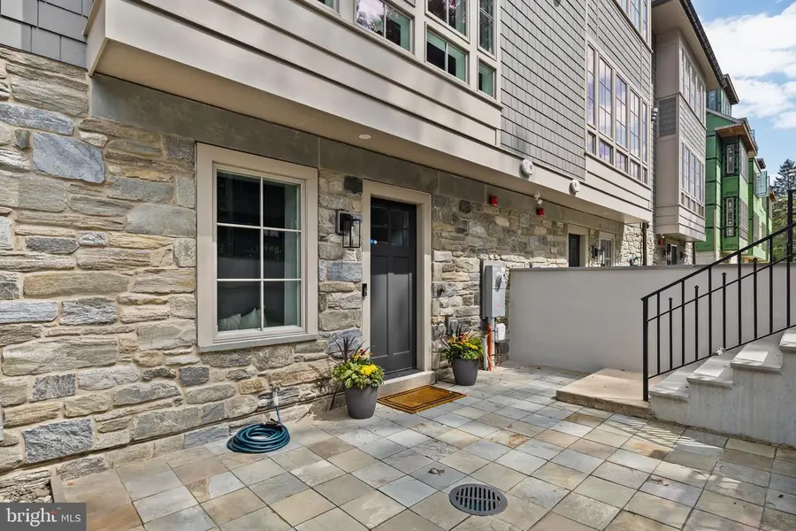 8215 Shawnee St, Philadelphia, PA 19118 - #2