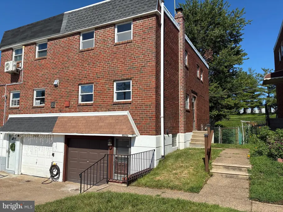10222 Jeanes St, Philadelphia, PA 19116 - #2