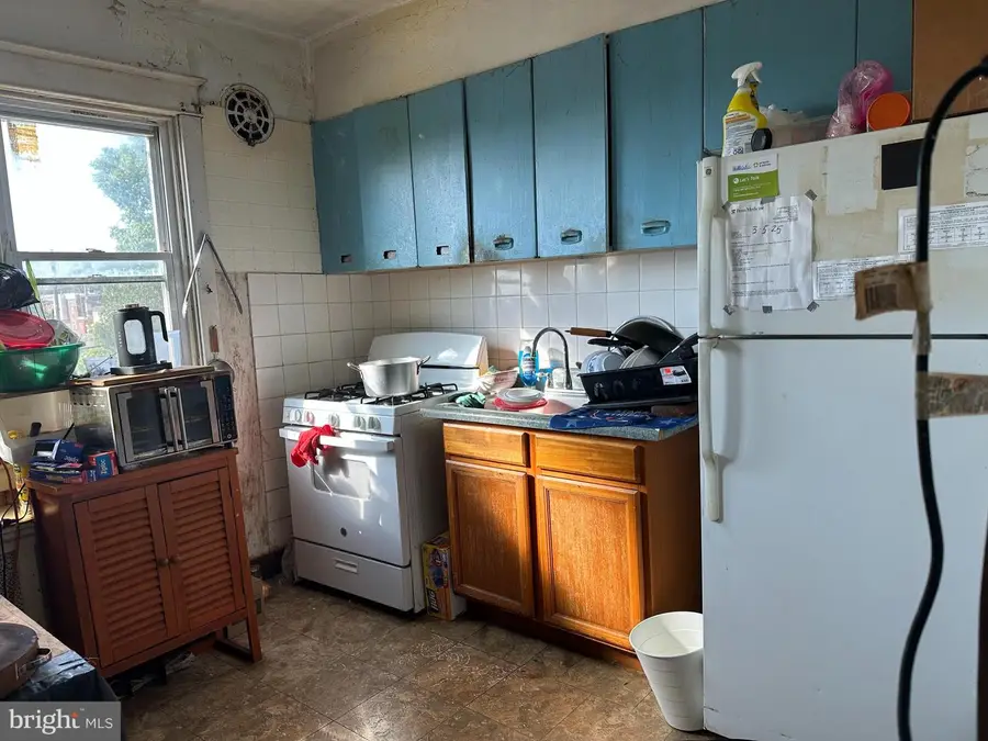 6607 Upland St, Philadelphia, PA 19142 - #3