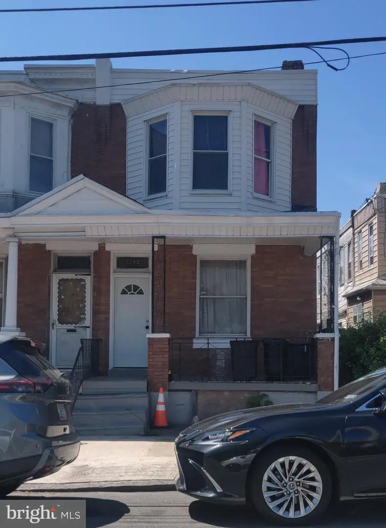 5742 Vine St, Philadelphia, PA 19139 - #1