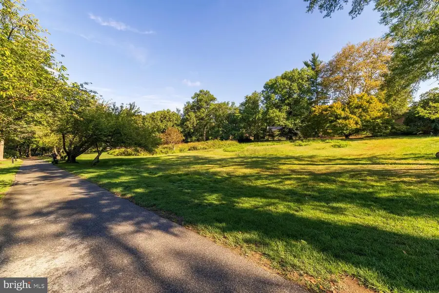 3025 W School House Ln, Philadelphia, PA 19144 - #2