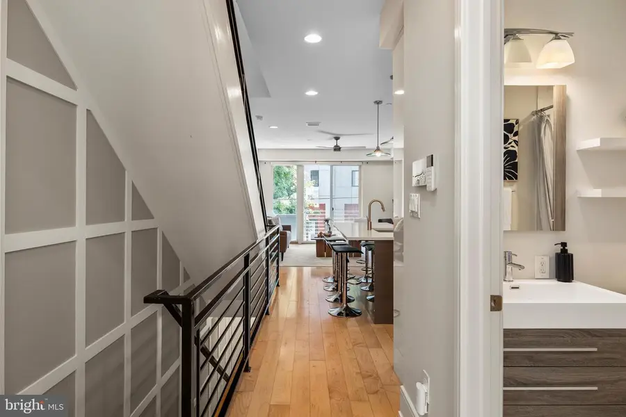 1016 S 17th St #b, Philadelphia, PA 19146 - #2
